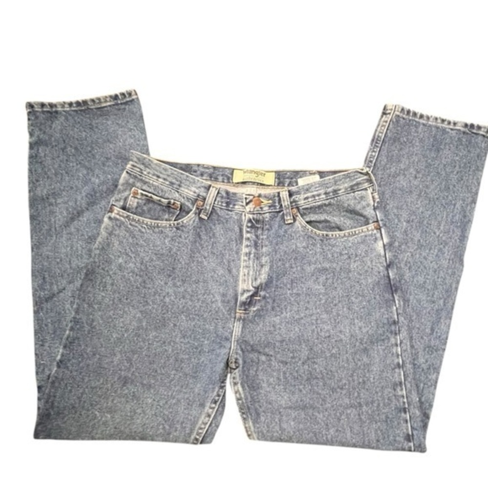 Wrangler Authentics Jeans Medium Blue Wash 35x32 Distressed 100% Cotton ZM100SW